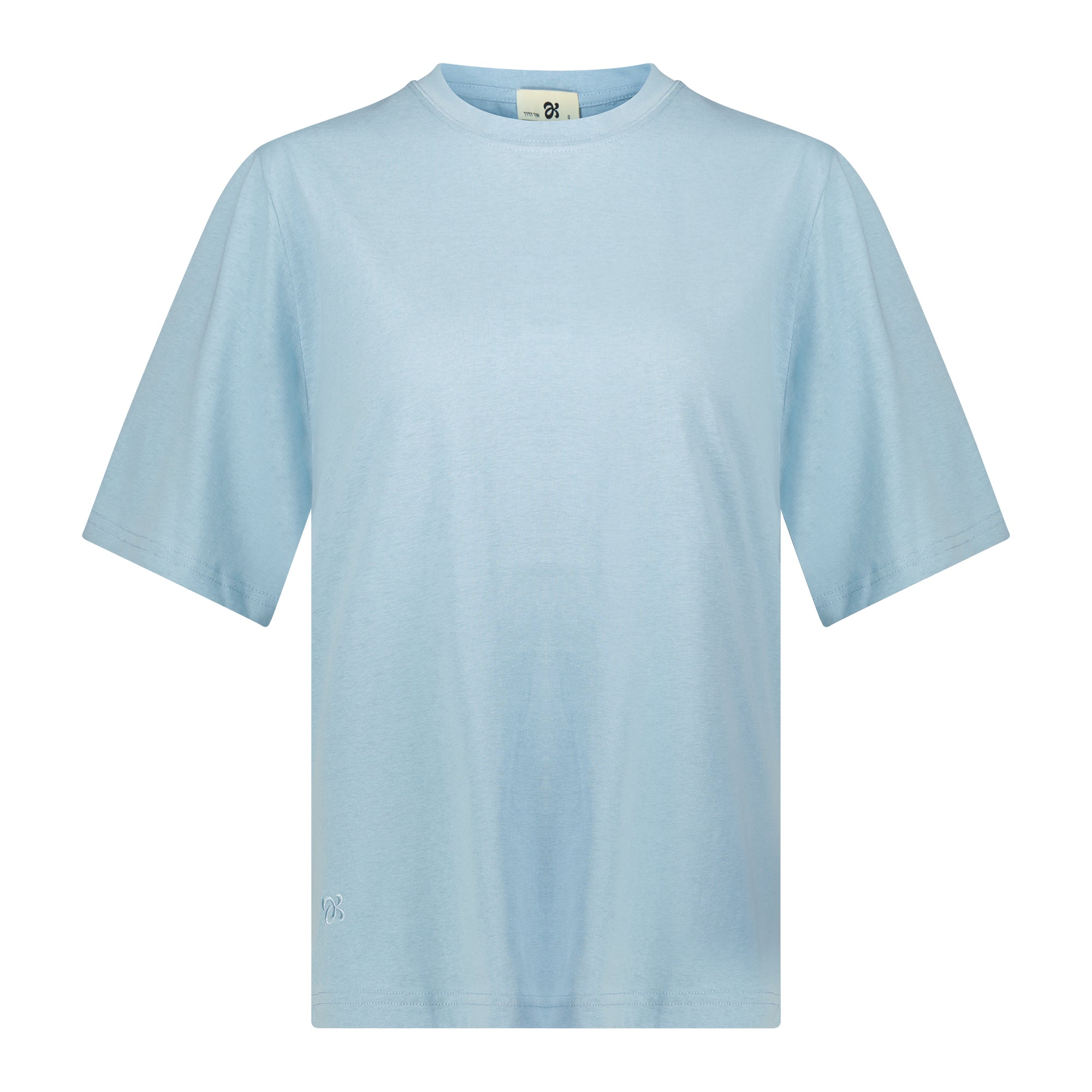 חולצת עננים עם לוגו ריקמה