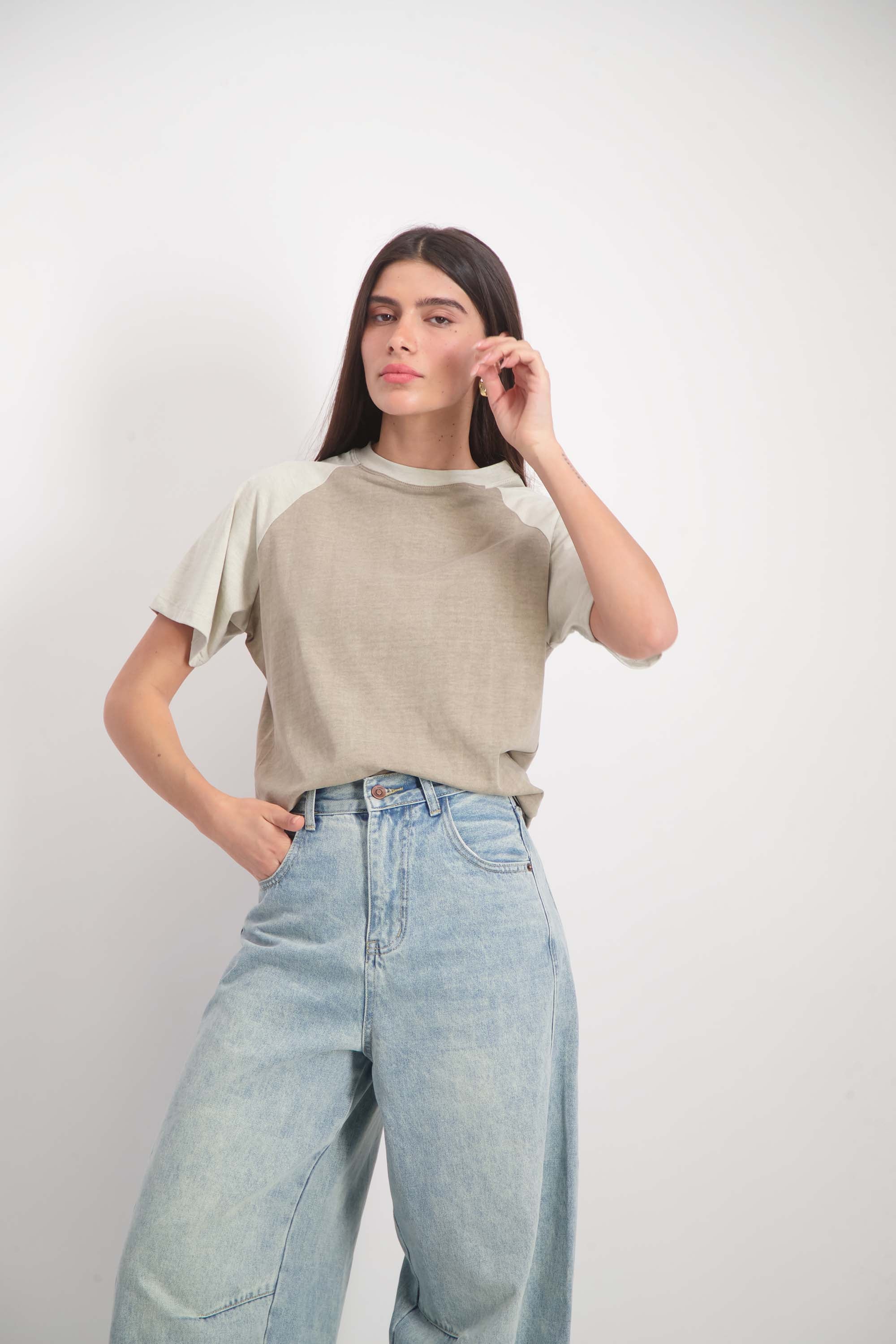 חולצה בל שילוב